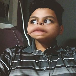 Meet your Posher, Manuel